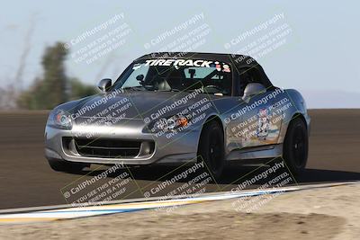 media/Oct-05-2025-Speed Ventures (Sun) [[aa9b841edf]]/Orange/Session 2 (Turn 2)/